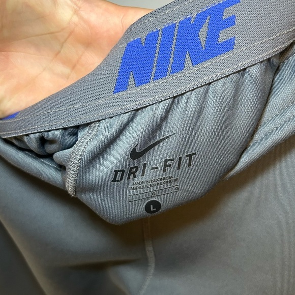 Vintage baggy Nike dri-fit trackpants - Picture 2 of 11